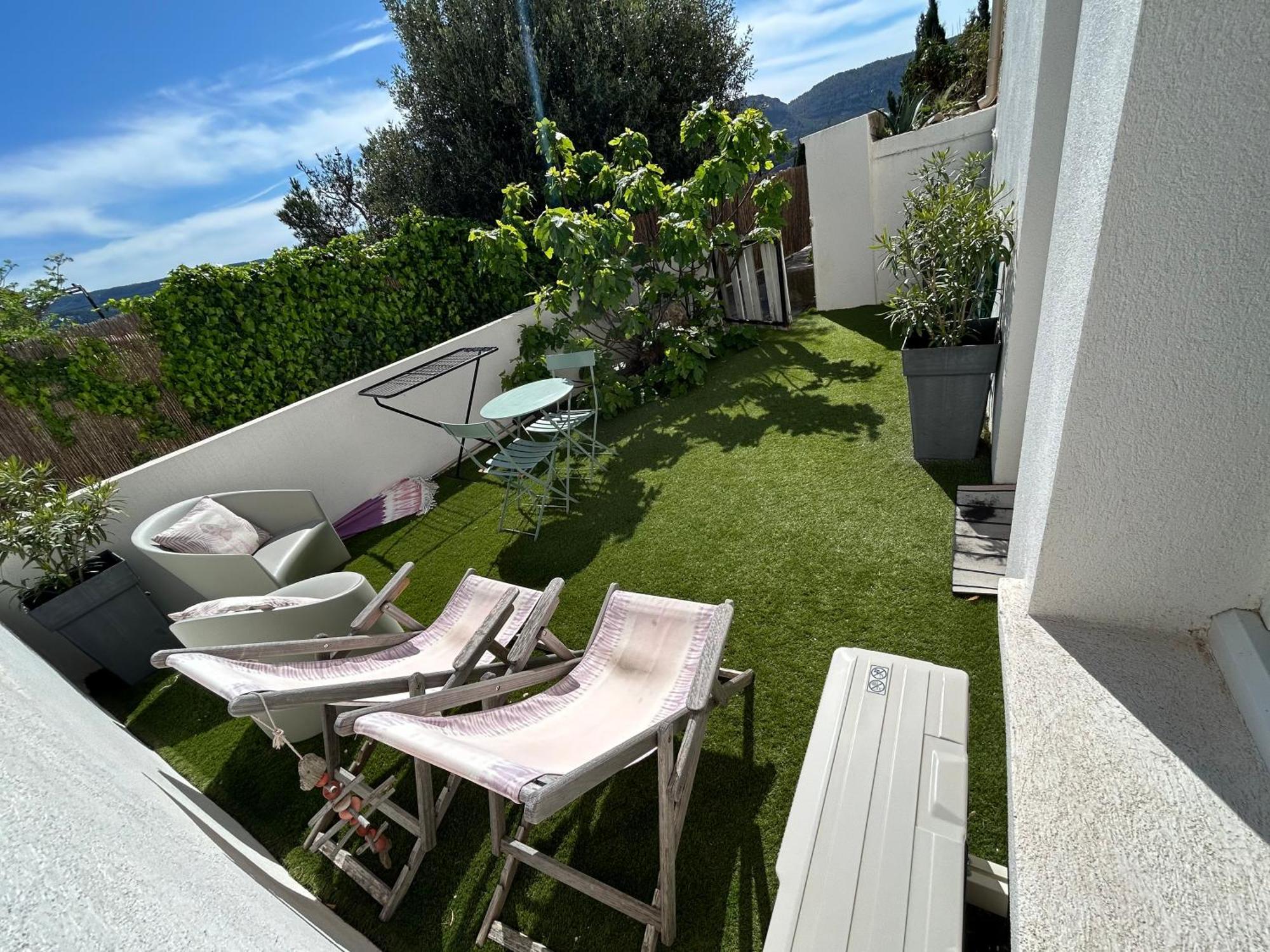 Studio Calme Aux Terrasses De カシ エクステリア 写真